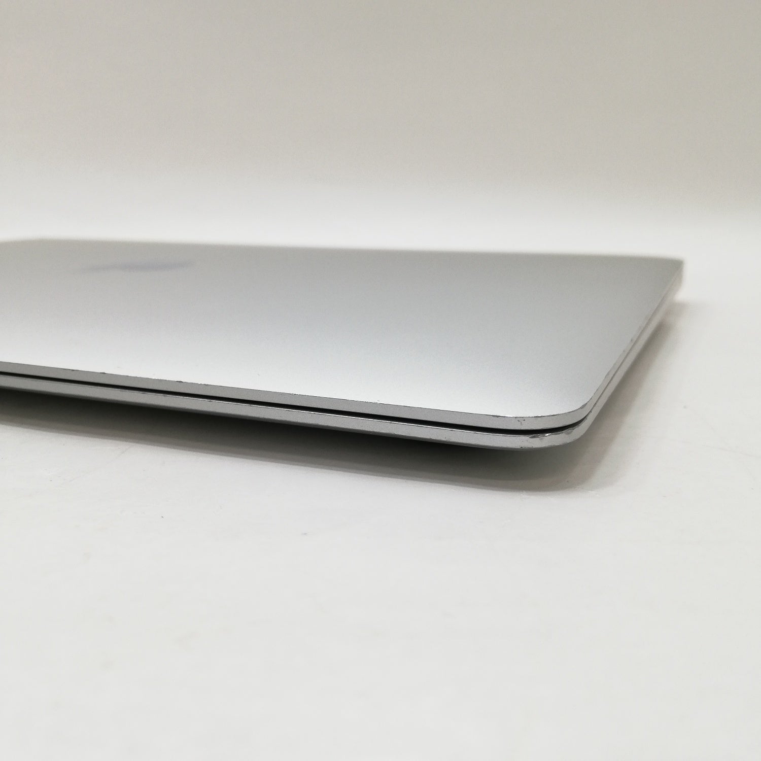 MacBook 中古 販売】MacBook Air M1 / 13インチ / Mid2020 / 8GB