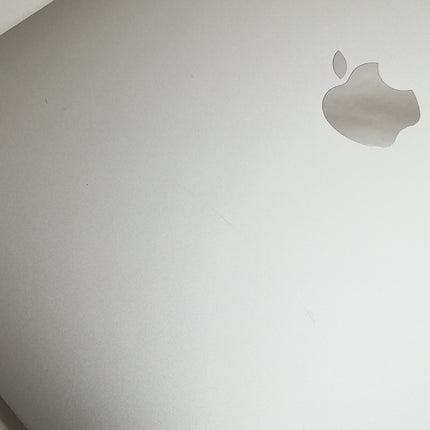 【決算セール！9/30火20時まで】MacBook Air M1 / 13インチ / Mid2020 / 8GB / 256GB / シルバー / ランク:B / MGN93J/A / 【中古品管理番号:37142】