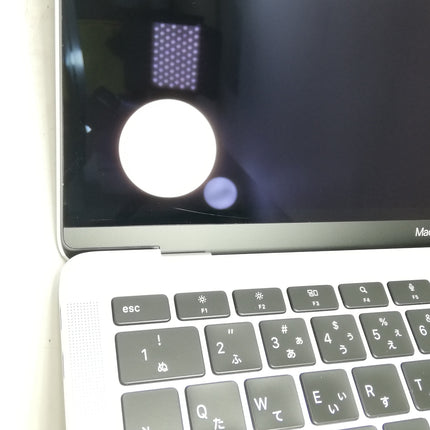 MacBook Air M1 / 13インチ / Mid2020 / 16GB / 256GB / シルバー / ランク:C / MGN93J/A / 【中古品管理番号:37144】