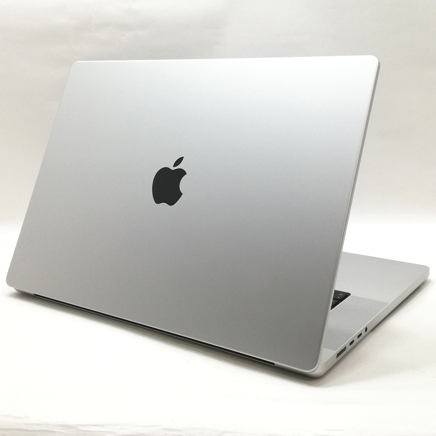 Apple MacBook Pro 16インチ シルバー 16インチMacBook Pro [整備済製品] 12コアCPUと19コアGPUを搭載
