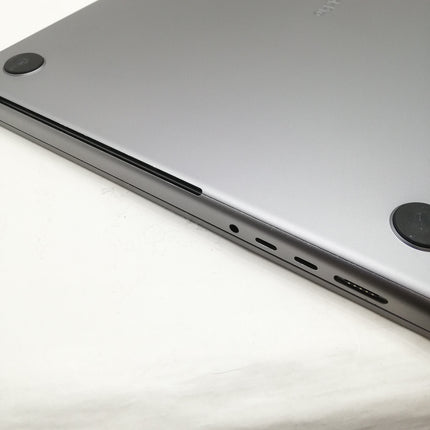 MacBook Pro M1 Max / 16インチ / 2021 / 64GB / 1TB / スペースグレイ / ランク:C / MK183J/A(MAX) / 【中古品管理番号:37164】