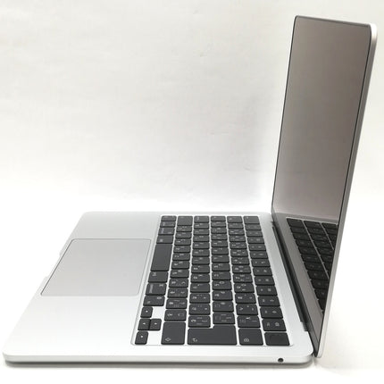 MacBook Air M3 / 13インチ / 2024 / 16GB / 256GB / シルバー / ランク:A / MC8H4J/A / 【中古品管理番号:37171】