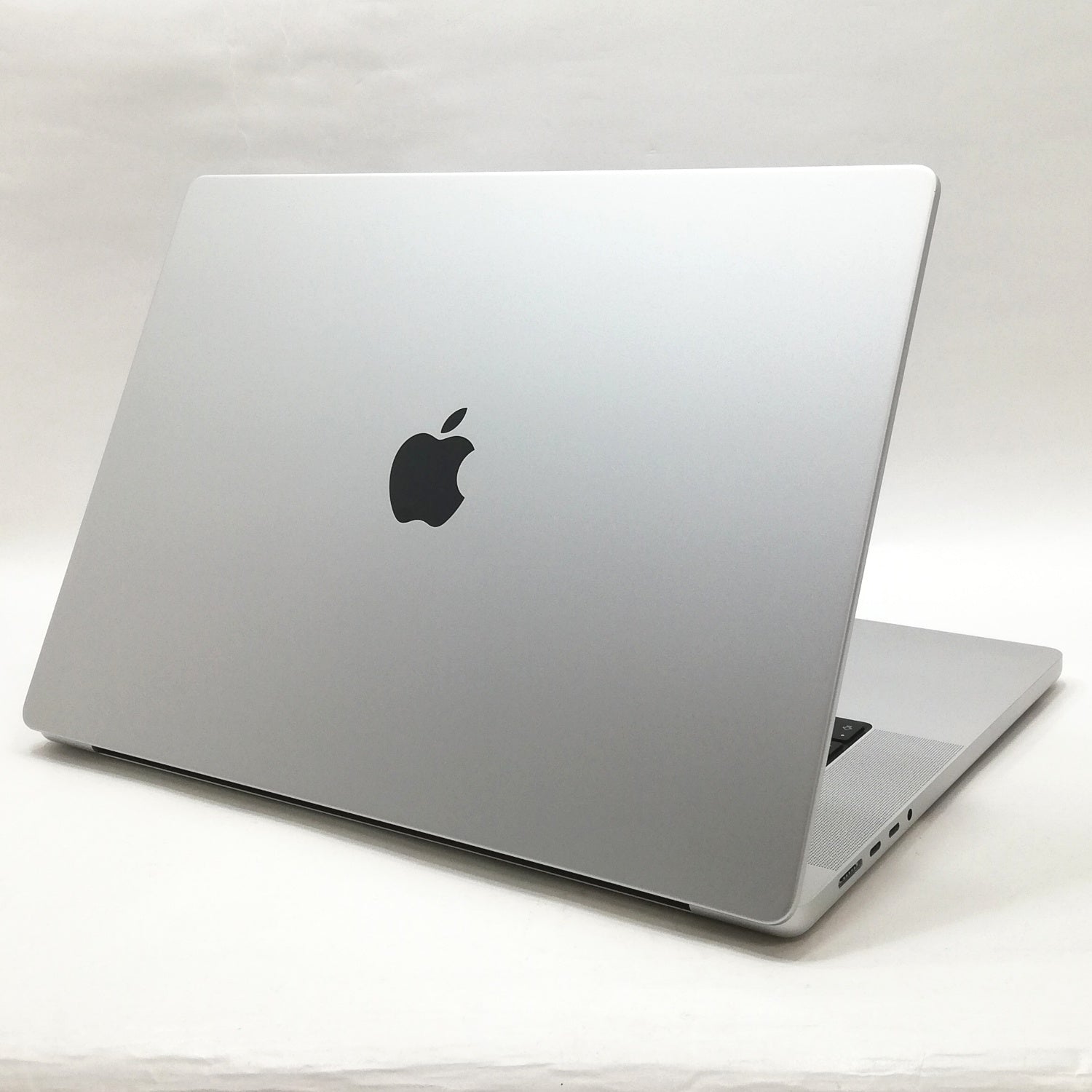 MacBook 中古 販売】MacBook Pro M1 Max / 16インチ / 2021