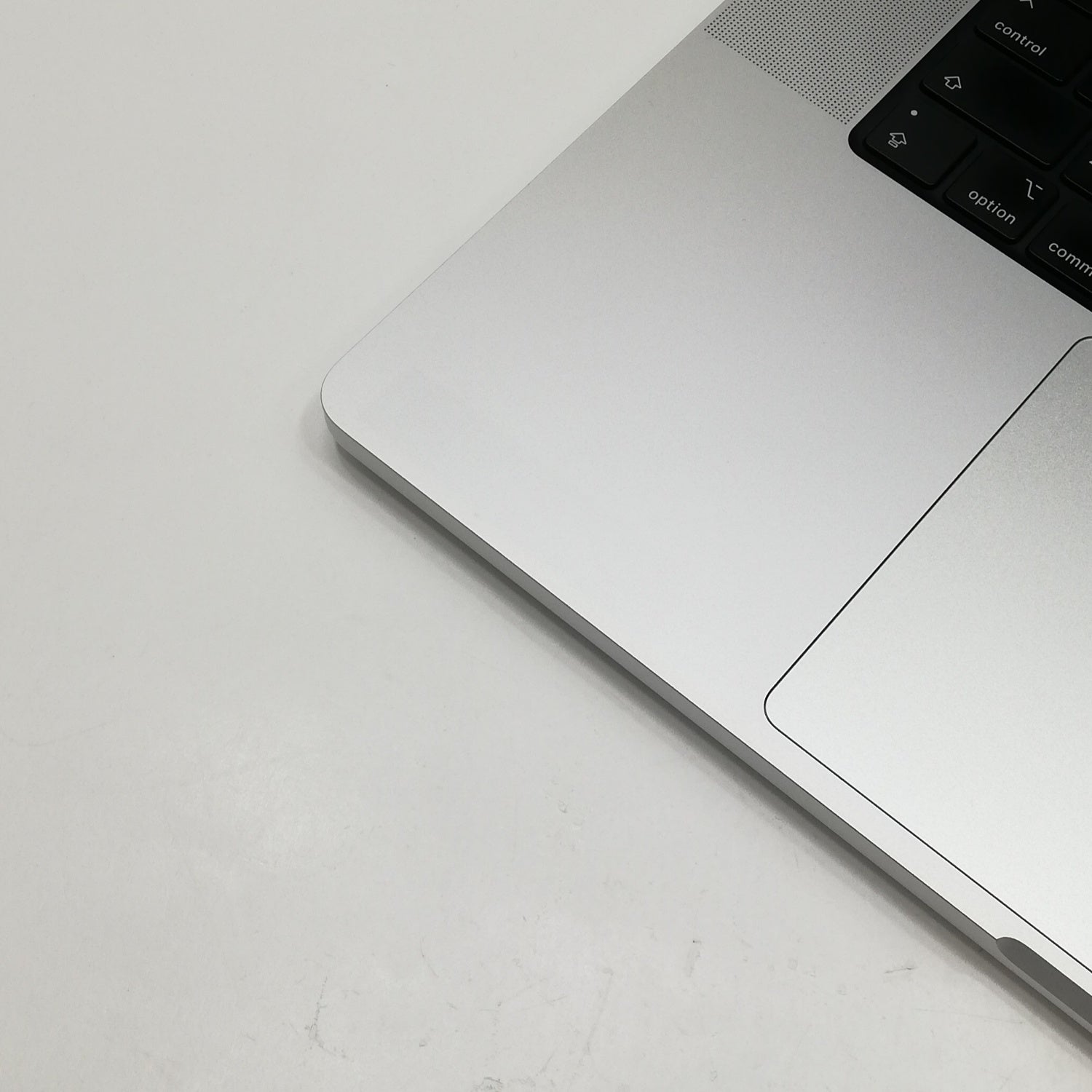 MacBook 中古 販売】MacBook Pro M1 Max / 16インチ / 2021