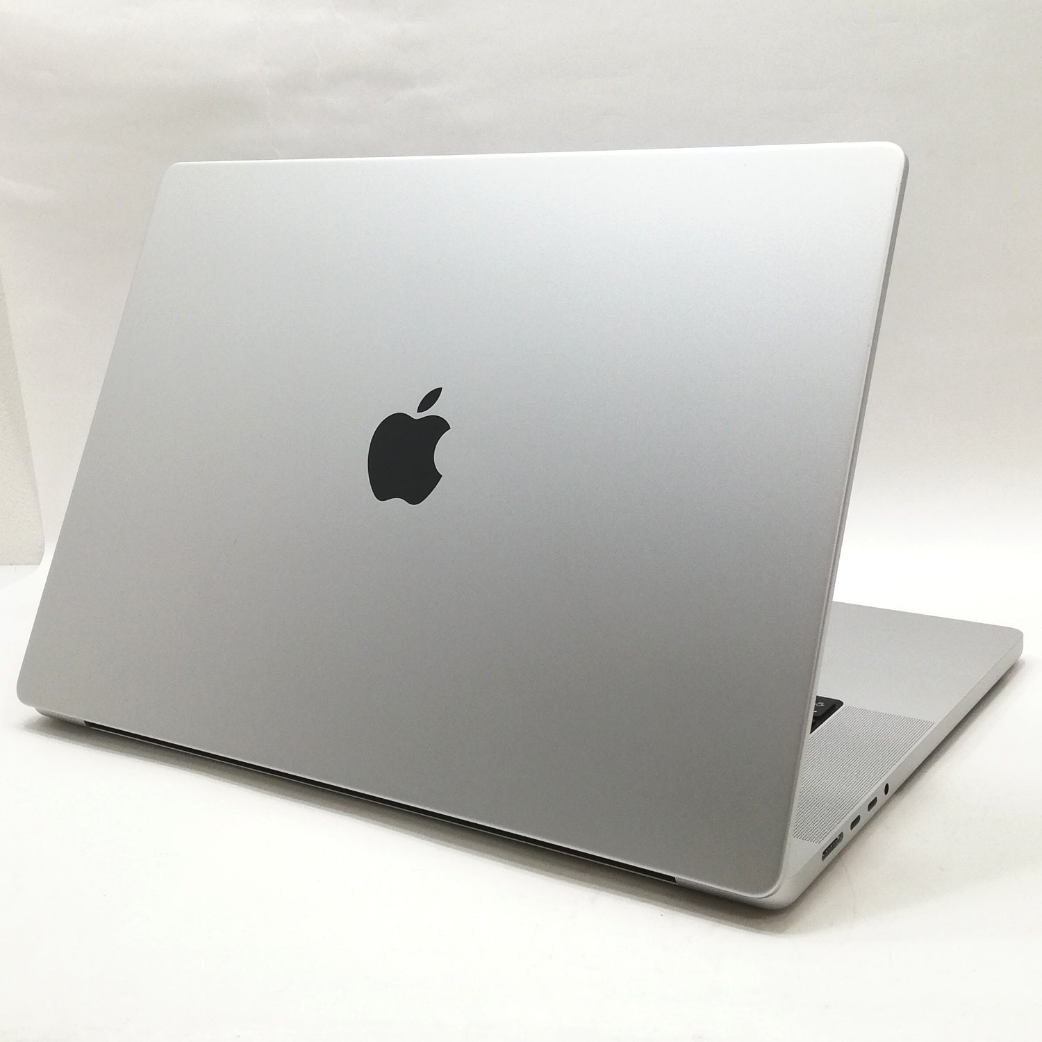 M*店様 ゴールド・シルバー MacBook本体 MacBook 中古 販売】MacBook Pro M2MAX / 16インチ / 2023