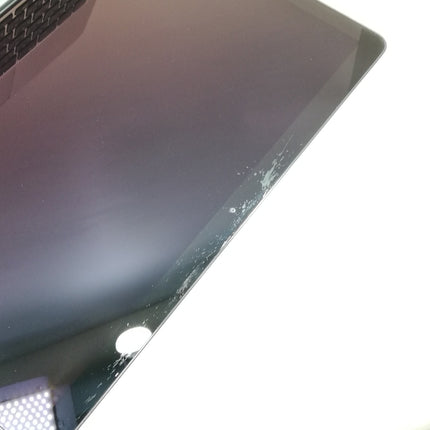 MacBook Pro Retina Display / 13インチ / Mid 2014 / 8GB / 512GB / シルバー / ランク:D / MGX92J/A / 【中古品管理番号:37198】