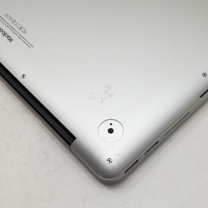 MacBook Pro Retina Display / 13インチ / Late 2013 / 8GB / 256GB / シルバー / ランク:C / ME865J/A / 【中古品管理番号:37199】