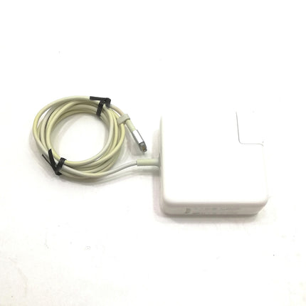 MacBook Pro Retina Display / 13インチ / Late 2013 / 8GB / 256GB / シルバー / ランク:C / ME865J/A / 【中古品管理番号:37199】