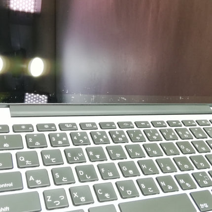 MacBook Pro Retina Display / 13インチ / Mid 2014 / 8GB / 512GB / シルバー / ランク:C / MGX92J/A / 【中古品管理番号:37216】