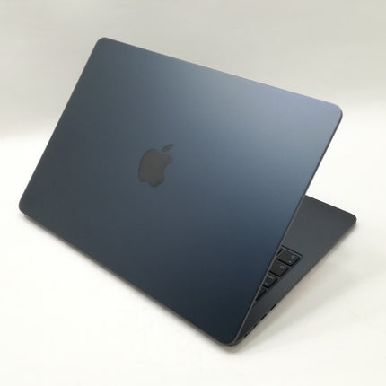 MacBook Air M3 / 13インチ / 2024 / 16GB / 256GB / ミッドナイト / ランク:B / MC8K4J/A / 【中古品管理番号:37230】