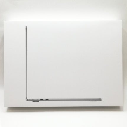MacBook Air M2 / 13インチ / 2022 / 8GB / 256GB / シルバー / ランク:B / MLXY3J/A / 【中古品管理番号:37240】