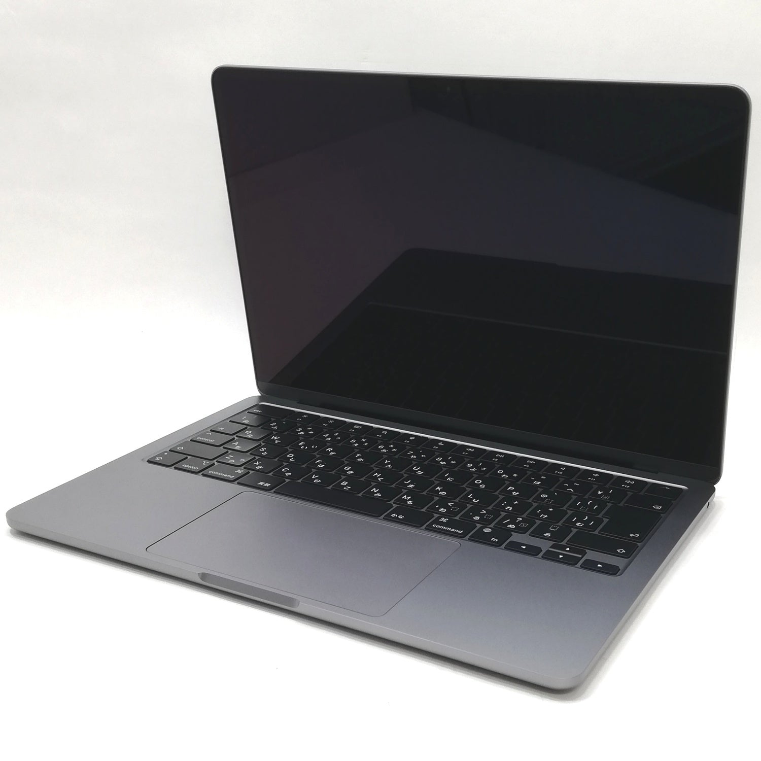 MacBook Air M2 / 13インチ / 2022 / 8GB / 256GB / スペースグレイ / ランク:B / MLXW3J/A / 【中古品管理番号:37246】