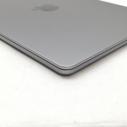 MacBook Air M2 / 13インチ / 2022 / 8GB / 256GB / スペースグレイ / ランク:B / MLXW3J/A / 【中古品管理番号:37246】