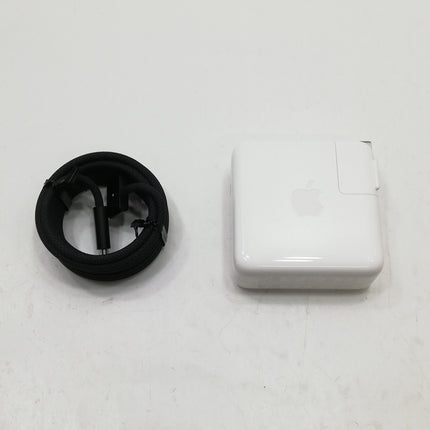 MacBook Air M2 / 13インチ / 2022 / 24GB / 1TB / ミッドナイト / ランク:B / MLY43J/A / 【中古品管理番号:37255】