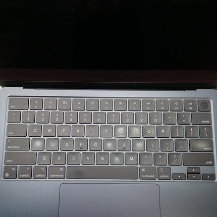 MacBook Air M2 / 13インチ / 2022 / 24GB / 1TB / ミッドナイト / ランク:B / MLY43J/A / 【中古品管理番号:37255】