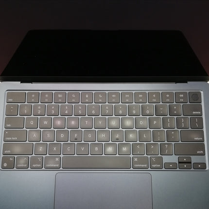 MacBook Air M2 / 13インチ / 2022 / 16GB / 512GB / ミッドナイト / ランク:B / MLY43J/A / 【中古品管理番号:37265】
