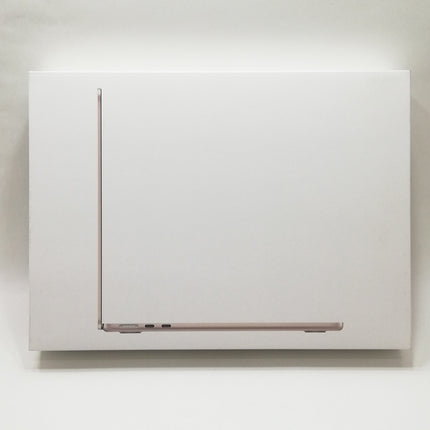 MacBook Air M3 / 13インチ / 2024 / 16GB / 256GB / スターライト / ランク:A / MC8J4J/A / 【中古品管理番号:37276】