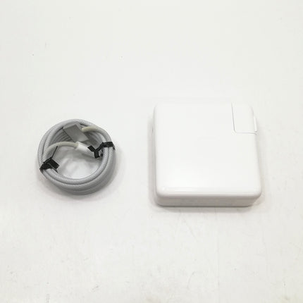 MacBook Pro M1 Max / 14インチ / 2021 / 64GB / 2TB / シルバー / ランク:C / MKGT3J/A（MAX) / 【中古品管理番号:37278】