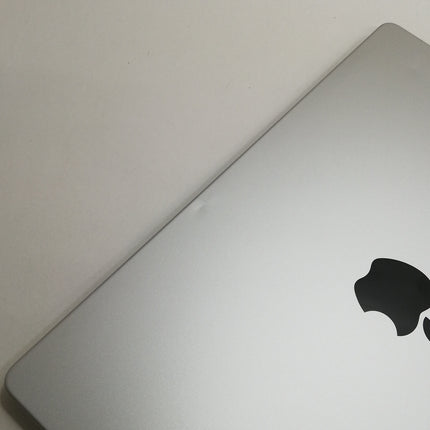MacBook Pro M1 Max / 14インチ / 2021 / 64GB / 2TB / シルバー / ランク:C / MKGT3J/A（MAX) / 【中古品管理番号:37278】