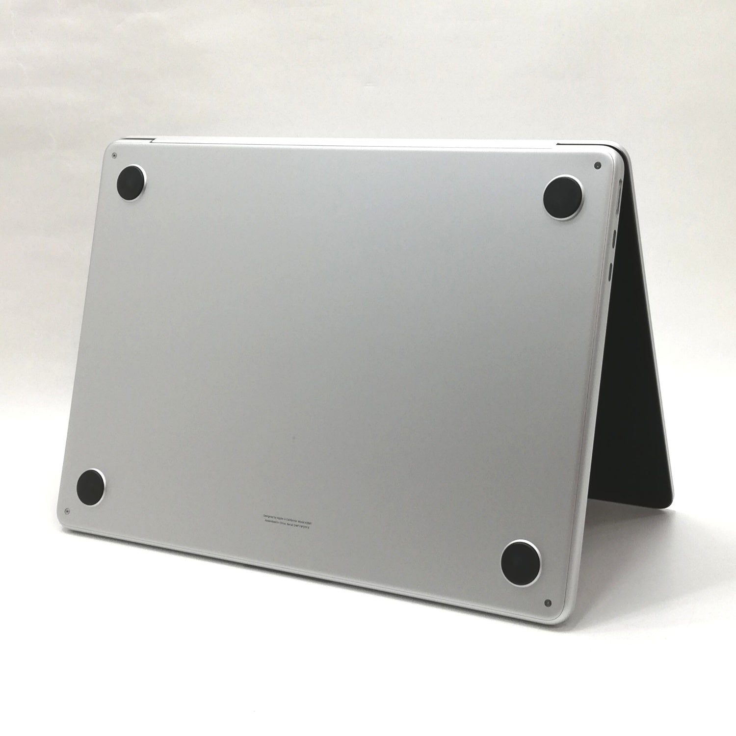 MacBook 中古 販売】MacBook Air M2 / 13インチ / 2022(2024