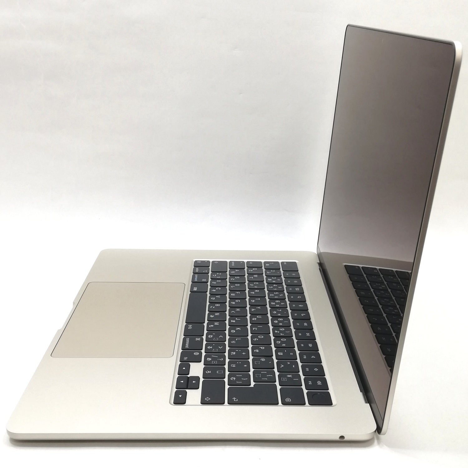 MacBook 中古 販売】MacBook Air M2 / 15インチ / 2023 / 8GB