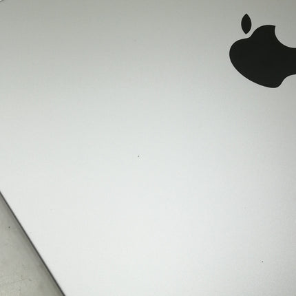MacBook Pro M1 Pro / 14インチ / 2021 / 16GB / 512GB / シルバー / ランク:C / MKGR3J/A / 【中古品管理番号:37282】