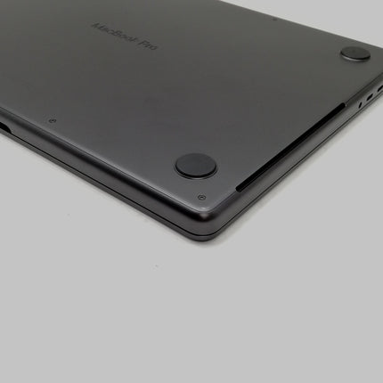 MacBook Pro M4Max / 14インチ / 2024 / 36GB / 1TB / スペースブラック / ランク:A / MX2K3J/A / 【中古品管理番号:37285】