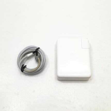 MacBook Pro M1 Max / 16インチ / 2021 / 32GB / 1TB / シルバー / ランク:B / MK1F3J/A(MAX) / 【中古品管理番号:37286】