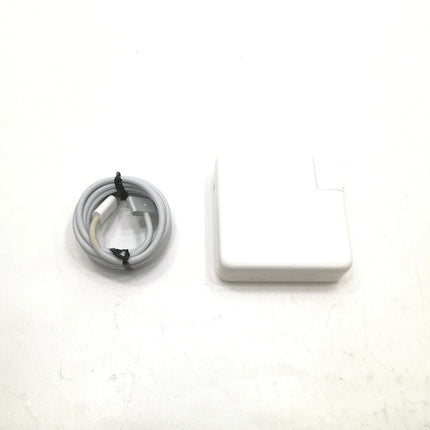 MacBook Pro M1 Pro / 14インチ / 2021 / 32GB / 1TB / シルバー / ランク:B / MKGT3J/A / 【中古品管理番号:37290】