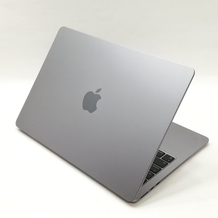 MacBook Air M3 / 13インチ / 2024 / 16GB / 256GB / スペースグレイ / ランク:B / MC8G4J/A / 【中古品管理番号:37301】