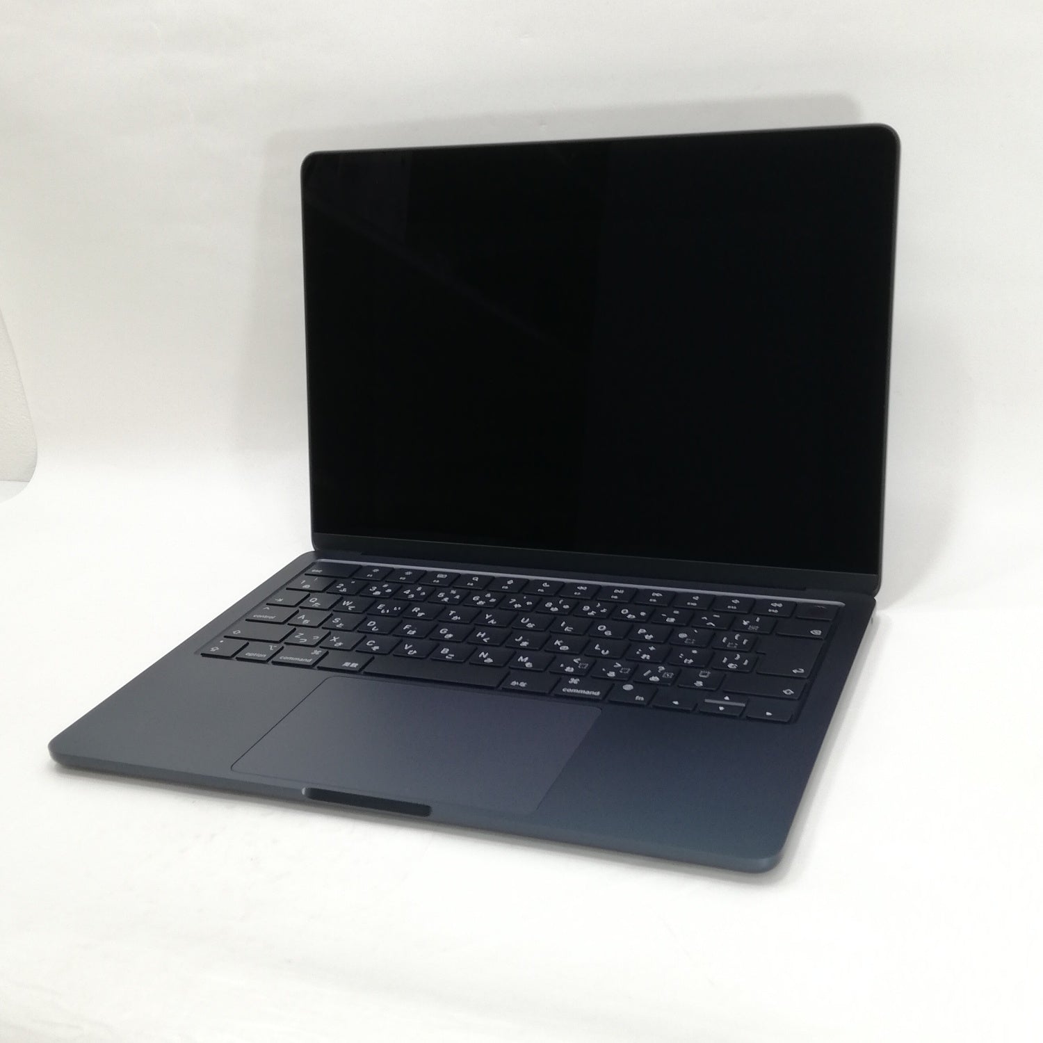 MacBook Air M3 / 13インチ / 2024 / 16GB / 256GB / ミッドナイト / ランク:A / MC8K4J/A / 【中古品管理番号:37305】