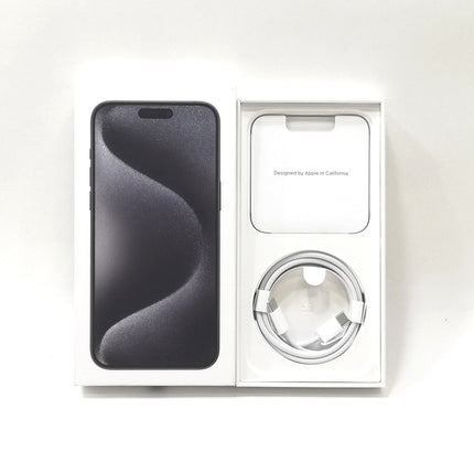 iPhone 15 Pro Max / 2023 / 256GB / ブラックチタニウム / 国内版SIMフリー / ランク:B / MU6P3J/A / A3105 【中古品管理番号:37310】