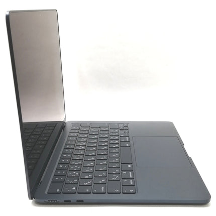 MacBook Air M2 / 13インチ / 2022 / 8GB / 256GB / ミッドナイト / ランク:B / MLY33J/A / 【中古品管理番号:37324】