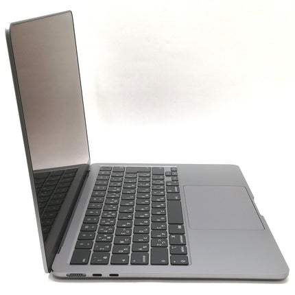 MacBook Air M3 / 13インチ / 2024 / 16GB / 256GB / スペースグレイ / ランク:A / MC8G4J/A / 【中古品管理番号:37326】