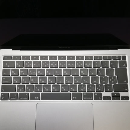 MacBook Air M1 / 13インチ / Mid2020 / 8GB / 256GB / スペースグレイ / ランク:C / MGN63J/A / 【中古品管理番号:37330】