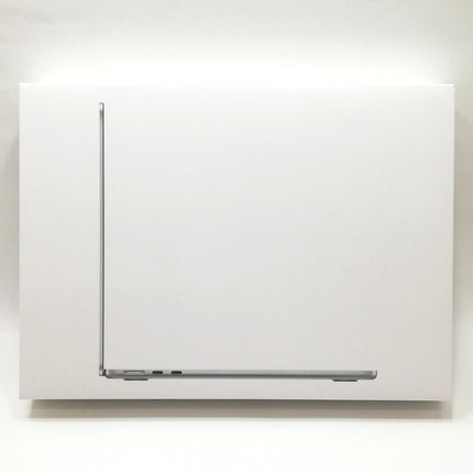 MacBook Air M2 / 13インチ / 2022 / 8GB / 256GB / シルバー / ランク:A / MLXY3J/A / 【中古品管理番号:37336】