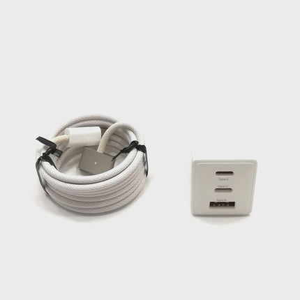 MacBook Air M3 / 15インチ / 2024 / 16GB / 512GB / スターライト / ランク:B / MRYT3J/A / 【中古品管理番号:37342】