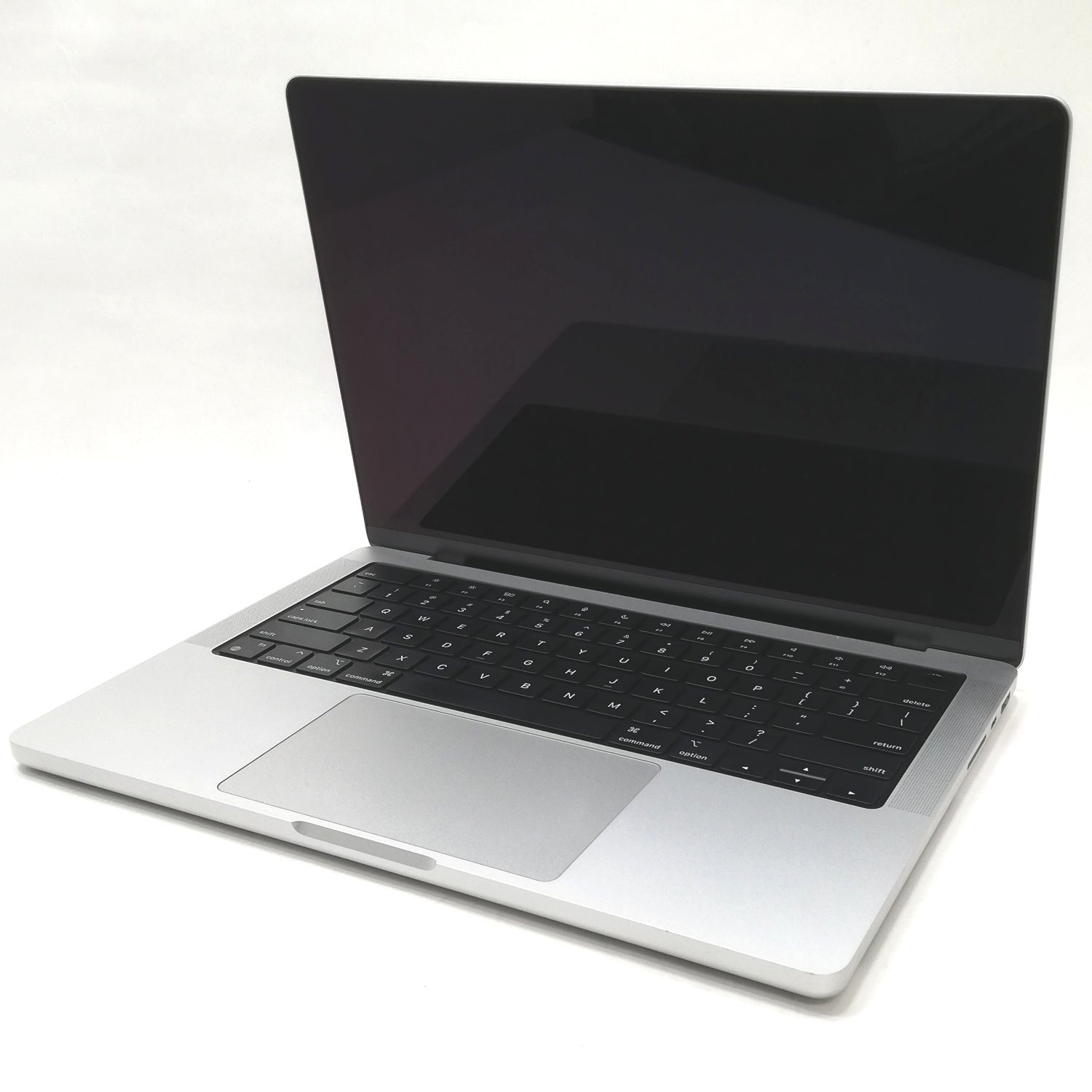 MacBook Pro M1 Pro / 14インチ / 2021 / 32GB / 1TB / シルバー / ランク:B / MKGT3J/A / 【中古品管理番号:37393】