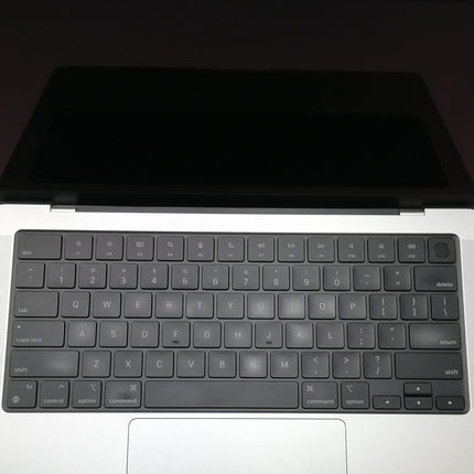 MacBook Pro M1 Pro / 14インチ / 2021 / 32GB / 1TB / シルバー / ランク:B / MKGT3J/A / 【中古品管理番号:37393】