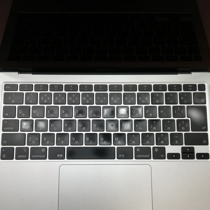 MacBook Air M1 / 13インチ / Mid2020 / 8GB / 256GB / シルバー / ランク:C / MGN93J/A / 【中古品管理番号:37407】