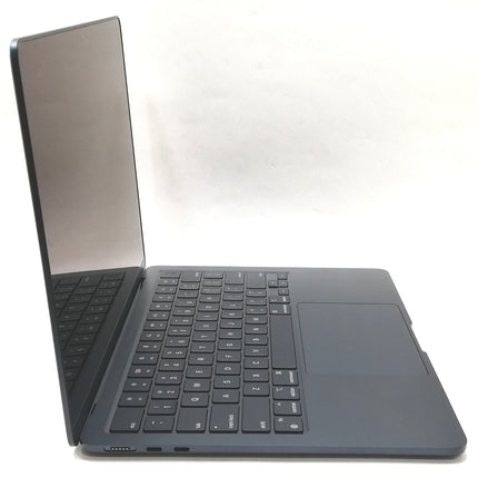 MacBook Air M3 / 13インチ / 2024 / 24GB / 256GB / ミッドナイト / ランク:A / MC8K4J/A / 【中古品管理番号:37421】