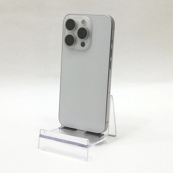 iPhone 15 Pro / 2023 / 128GB / ホワイトチタニウム / 国内版SIMフリー / ランク:B / MTU83J/A / A3101 【中古品管理番号:37430】