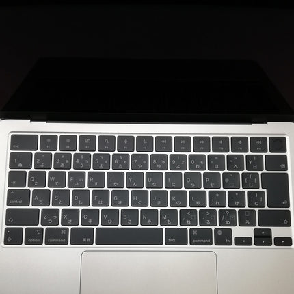 MacBook Air M2 / 13インチ / 2022 / 16GB / 256GB / スターライト / ランク:B / MLY13J/A / 【中古品管理番号:37432】