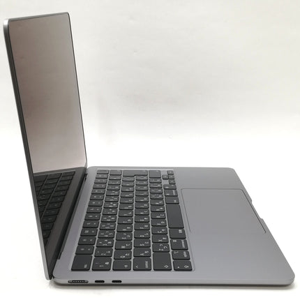 MacBook Air M2 / 13インチ / 2022 / 8GB / 256GB / スペースグレイ / ランク:A / MLXW3J/A / 【中古品管理番号:37435】