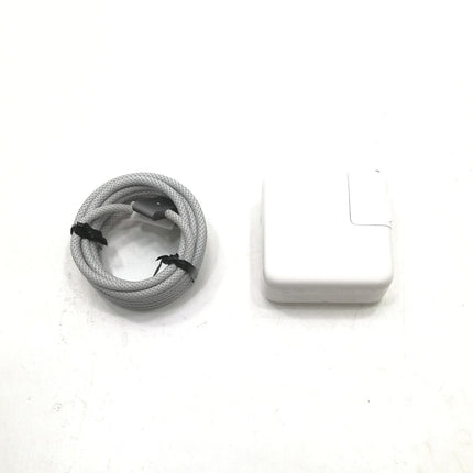 MacBook Air M2 / 13インチ / 2022 / 8GB / 256GB / スペースグレイ / ランク:A / MLXW3J/A / 【中古品管理番号:37435】