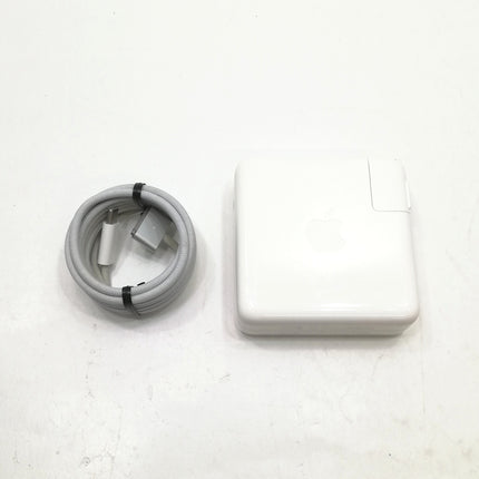 MacBook Pro M1 Pro / 14インチ / 2021 / 32GB / 1TB / シルバー / ランク:C / MKGT3J/A / 【中古品管理番号:37441】