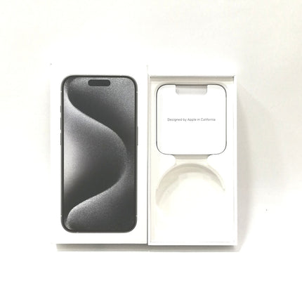 iPhone 15 Pro / 2023 / 128GB / ホワイトチタニウム / 国内版SIMフリー / ランク:B / MTU83J/A / A3101 【中古品管理番号:37448】