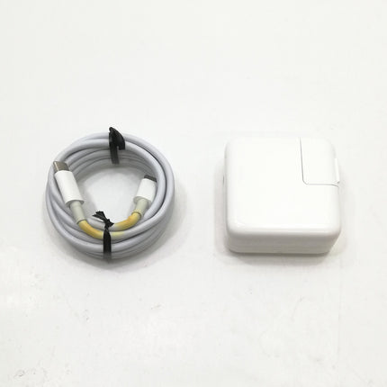 MacBook Air M1 / 13インチ / Mid2020 / 8GB / 512GB / シルバー / ランク:C / MGNA3J/A / 【中古品管理番号:37449】