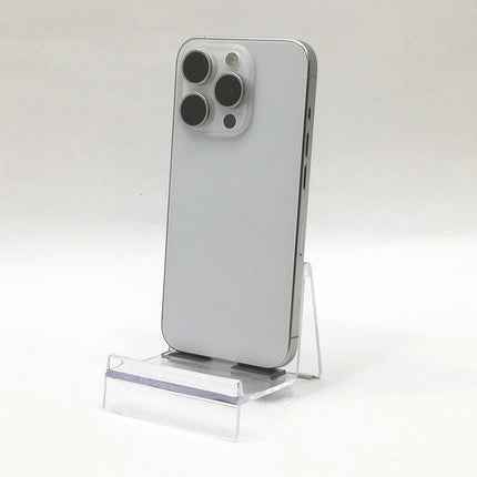 iPhone 15 Pro / 2023 / 128GB / ホワイトチタニウム / 国内版SIMフリー / ランク:A / MTU83J/A / A3101 【中古品管理番号:37473】