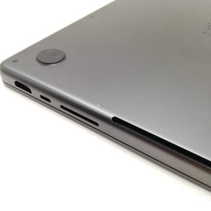 MacBook Pro M3Pro / 14インチ / 2023 / 18GB / 512GB / スペースブラック / ランク:A / MRX33J/A / 【中古品管理番号:37480】